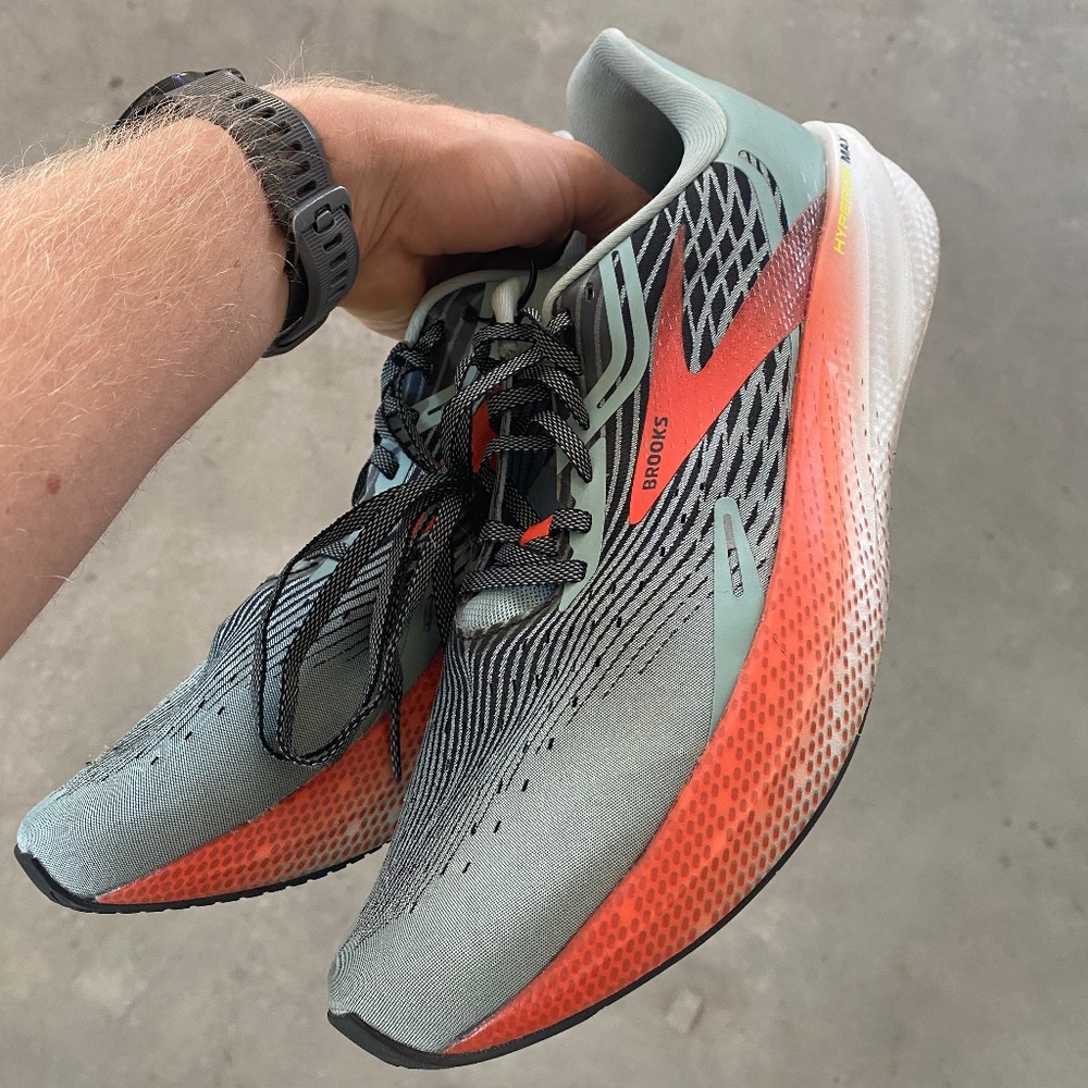 Brooks Hyperion Max - Picture 1 of 4